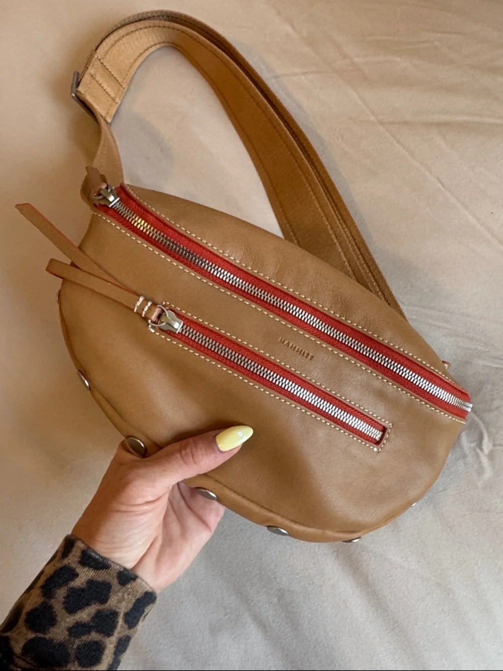 Hammitt Charles Crossbody Med - Picture 2 of 7